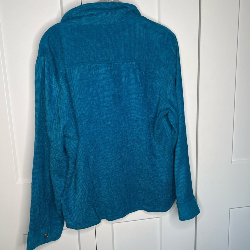 FINAL SALE Chico's Silk Blend Velvet Button Down Top Shirt Size 12 / Chico’s 2 - Picture 4 of 5